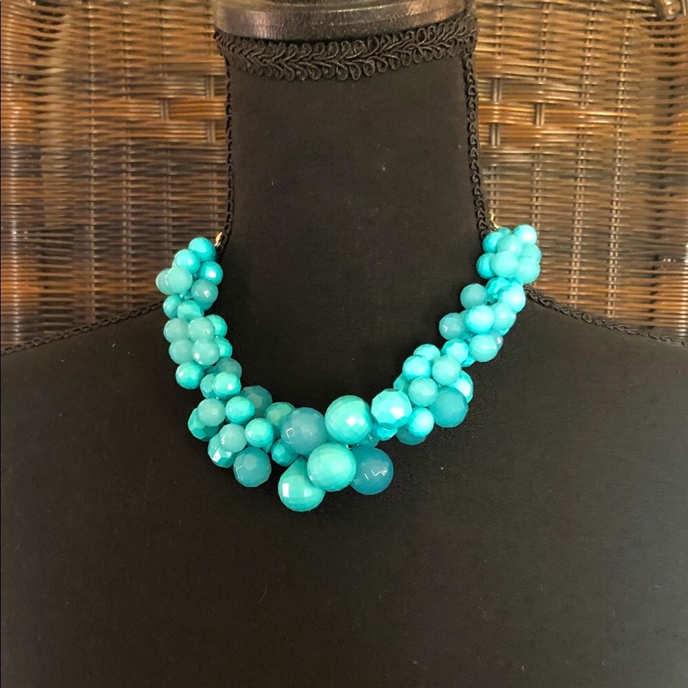 Chic Turquoise Beaded Necklace